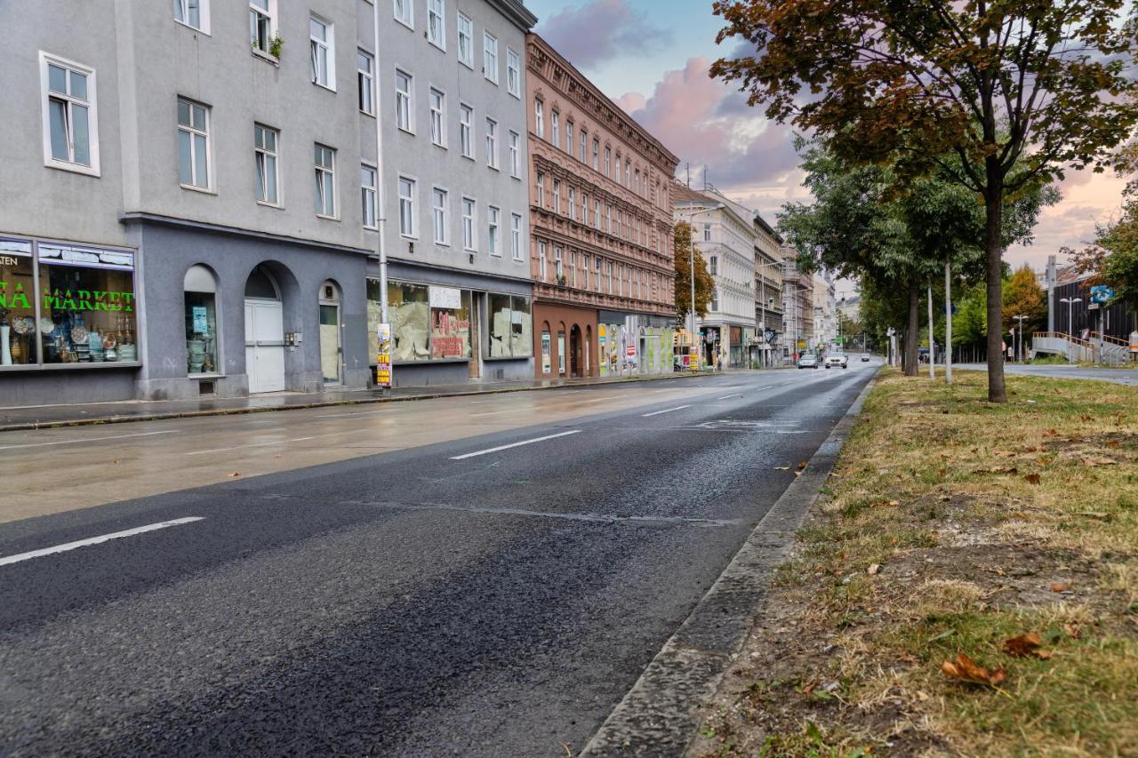 Cozy Apartment, 2 Private Terraces, 8 Min To Center Wien